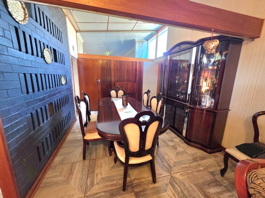5 Bedroom Property for Sale in Jordania Free State